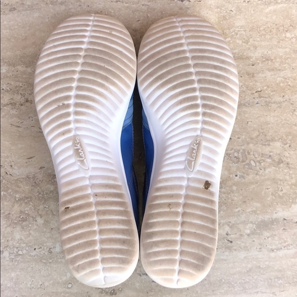 CLARKS Blue & Gray Elastic Laces Lightweight Airy Comfy Walking Shoes Sz 9 EUC - Picture 6 of 11